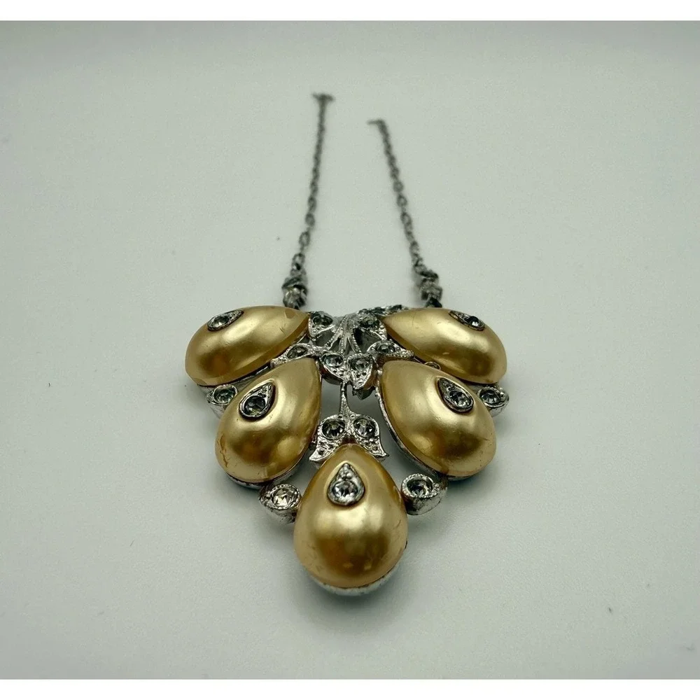 1930'S Crown Trifari rhodium necklace faux pearl floral pendant SIGNED read !